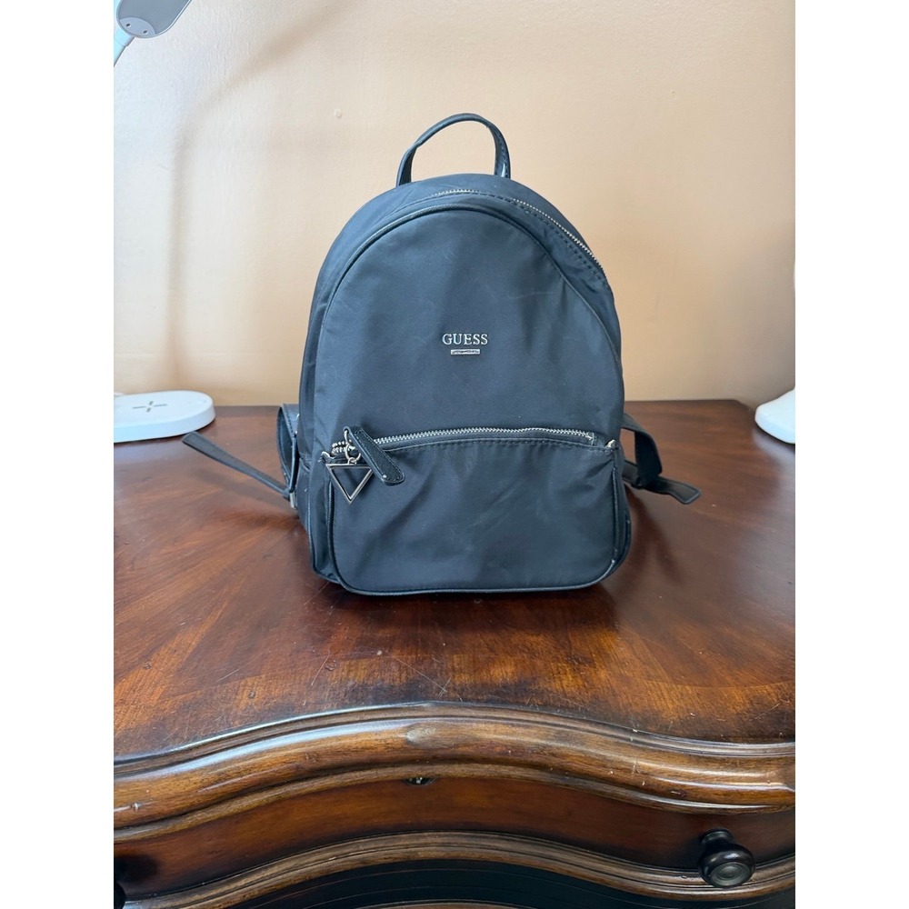 Backpack‎ - Picture 2 of 7